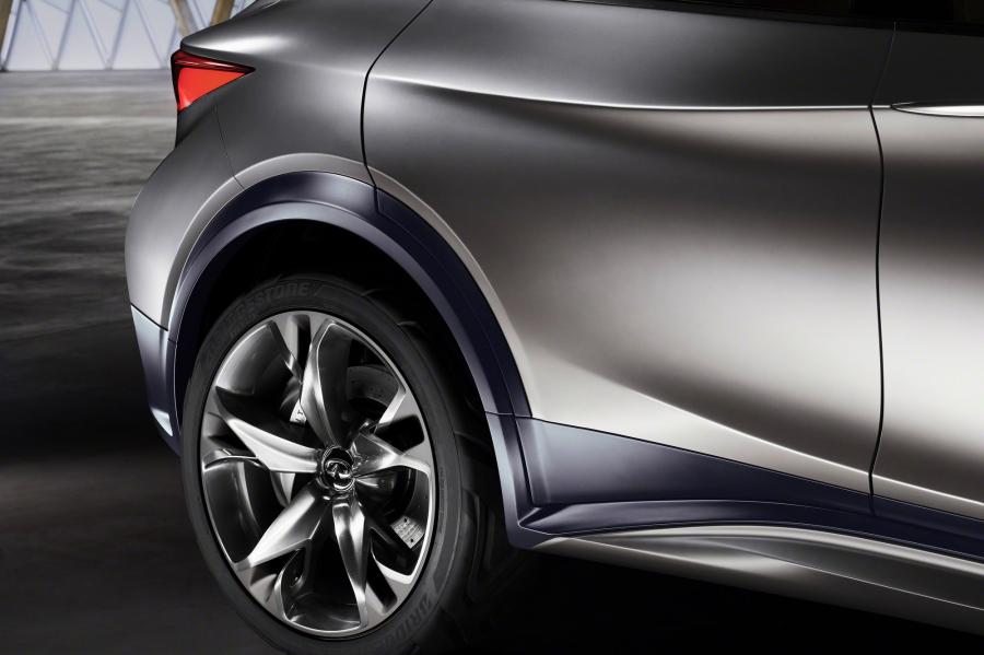  Infiniti QX30 Concept 2015 года  (фото 10 из 31)